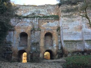 Discarica a Villa Adriana, visite guidate a Ponte Lupo