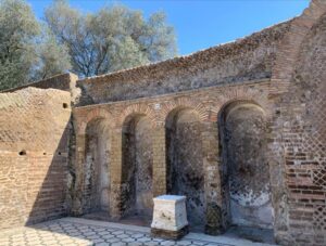 Villa Adriana, Hospitalia